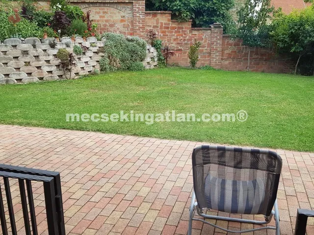 Kiadó ház Pécs, Patacs 20 nm