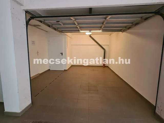 Kiadó garázs Pécs, Makár 17 nm