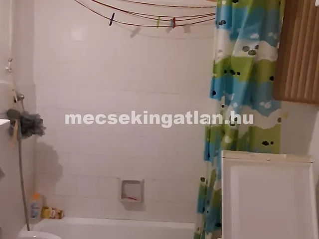 Kiadó lakás Pécs, Uránváros 47 nm