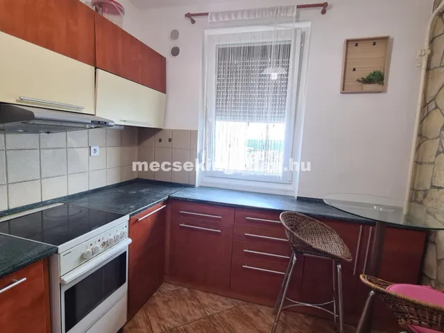 Kiadó lakás Pécs, Kertváros 54 nm