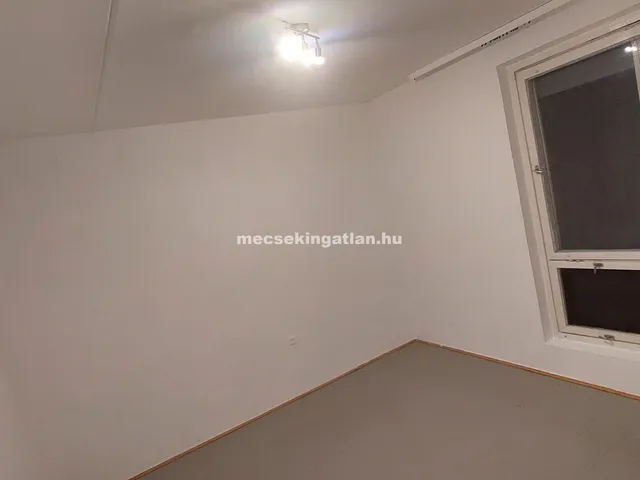 Kiadó lakás Pécs, Megyer 52 nm