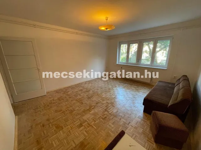 Eladó lakás Pécs, Mecsekoldal 82 nm