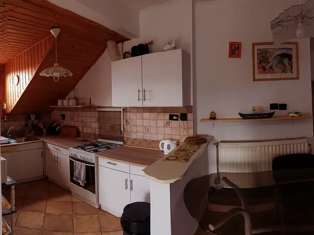 Kiadó ház Pécs, Egyetemváros 70 nm