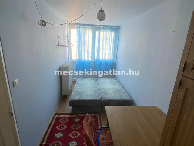 Kiadó lakás Pécs, Uránváros, Péchy Blanka tér 15 nm