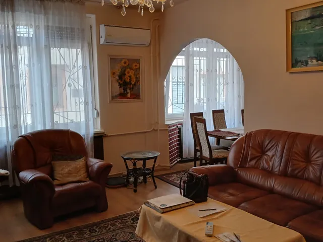 Kiadó lakás Pécs, Belváros 75 nm