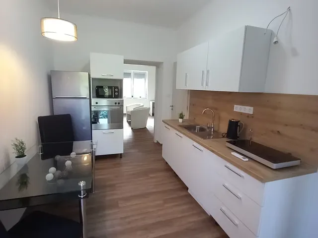 Kiadó lakás Pécs, Belváros 58 nm