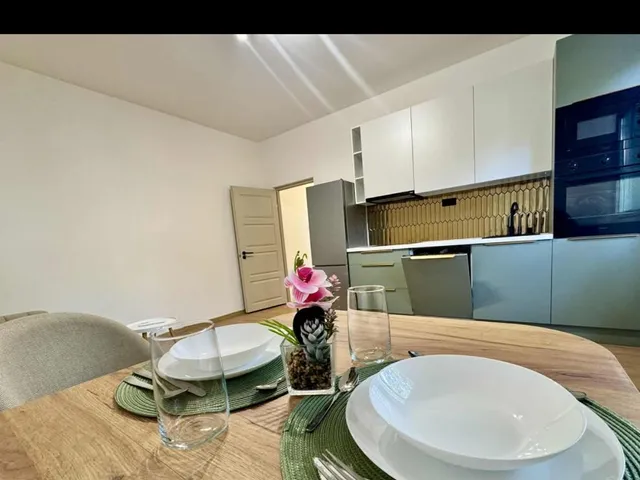 Kiadó lakás Pécs, Uránváros 50 nm