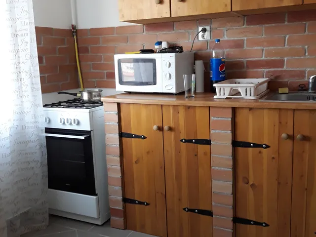 Kiadó lakás Pécs, Balokány 54 nm