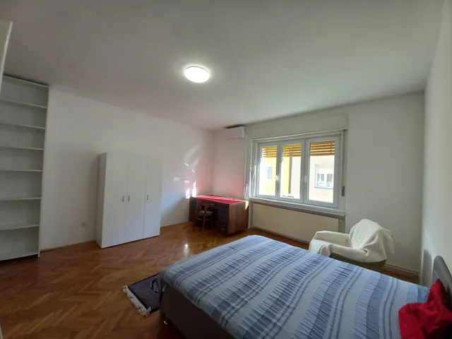 Kiadó lakás Pécs, Belváros, Toldi Miklós utca 50 nm