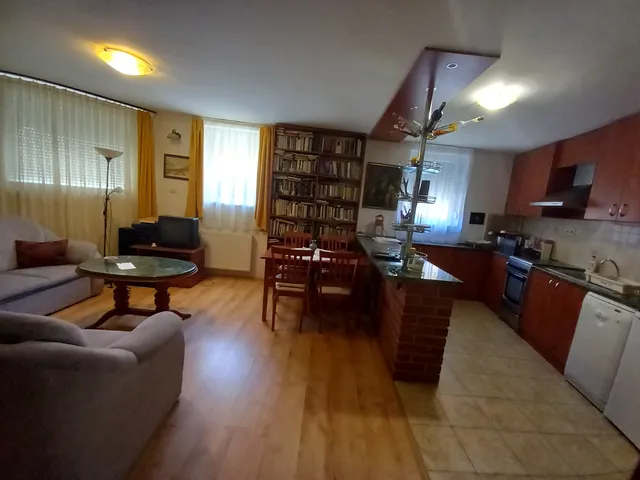 Kiadó lakás Pécs, Havihegy 56 nm