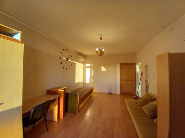 Kiadó lakás Pécs, Egyetemváros, Ifjúság útja 64 nm