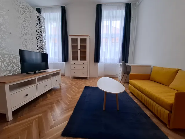 Kiadó lakás Pécs, Belváros, Majorossy Imre utca 37 nm