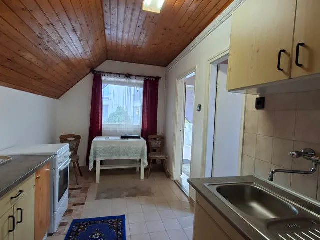 Kiadó lakás Pécs, Egyetemváros, Homok utca 45 nm