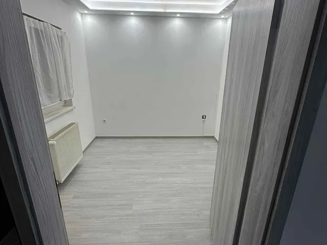 Kiadó lakás Pécs, Belváros, Móricz Zsigmond tér 66 nm