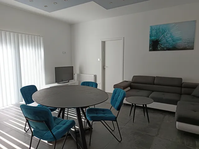 Kiadó lakás Pécs, Budai városrész 70 nm