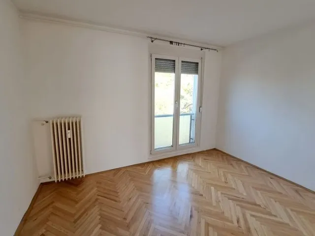 Kiadó lakás Pécs, Uránváros 54 nm