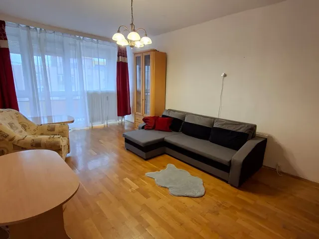 Kiadó lakás Pécs, Belváros 52 nm