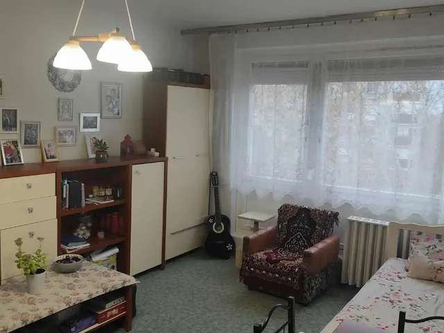 Eladó lakás Pécs, Kertváros 40 nm