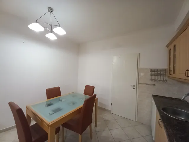 Kiadó lakás Pécs, Bálics, Bálicsi út 50 nm