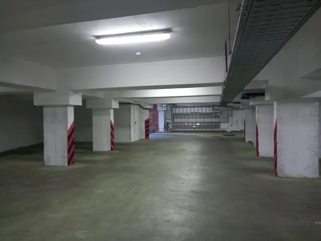 Kiadó garázs Pécs, Belváros 25 nm