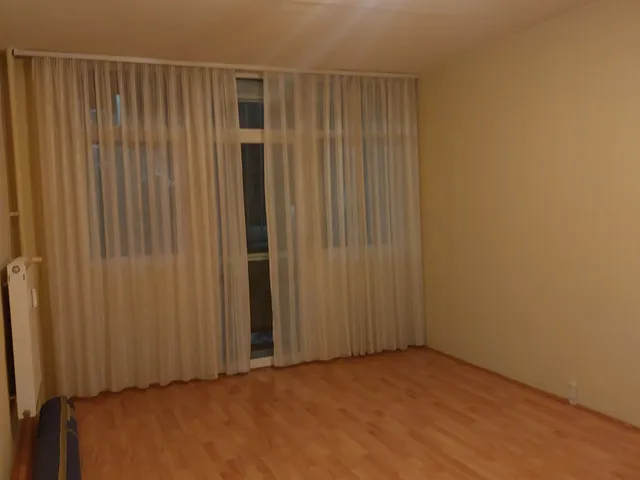 Kiadó lakás Pécs, Ispitaalja, Ajtósi Dürer utca 52 nm