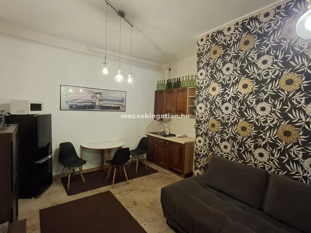 Kiadó lakás Pécs, Belváros 48 nm