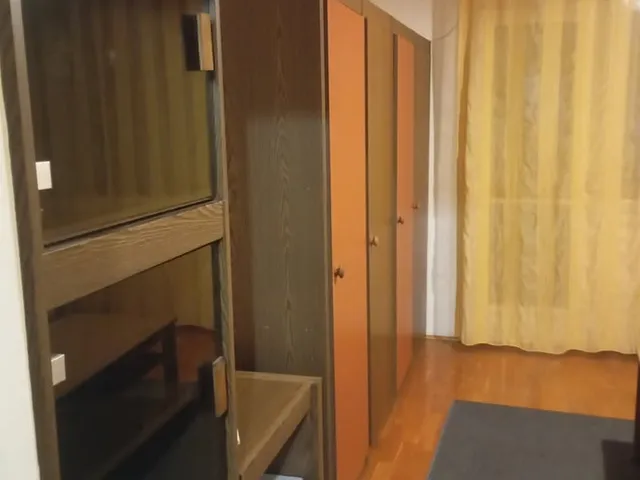 Kiadó lakás Pécs, Uránváros 35 nm