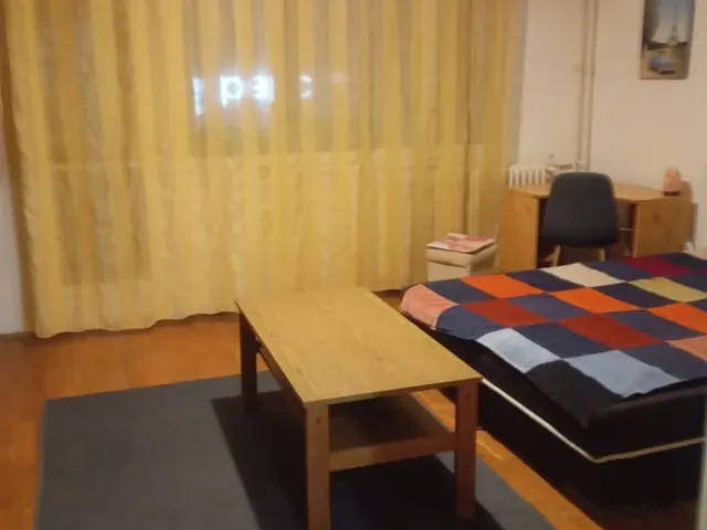 Kiadó lakás Pécs, Uránváros 35 nm