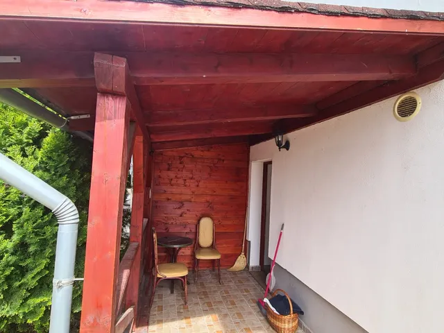 Eladó lakás Pécs, Egyetemváros 35 nm