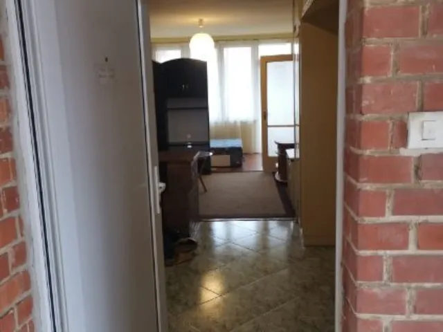 Kiadó lakás Pécs, Mecsekoldal 54 nm