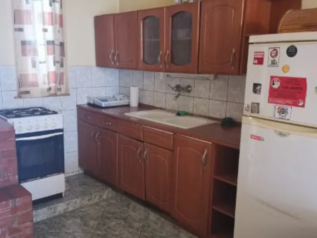 Kiadó lakás Pécs, Mecsekoldal, Haas Mihály tér 54 nm