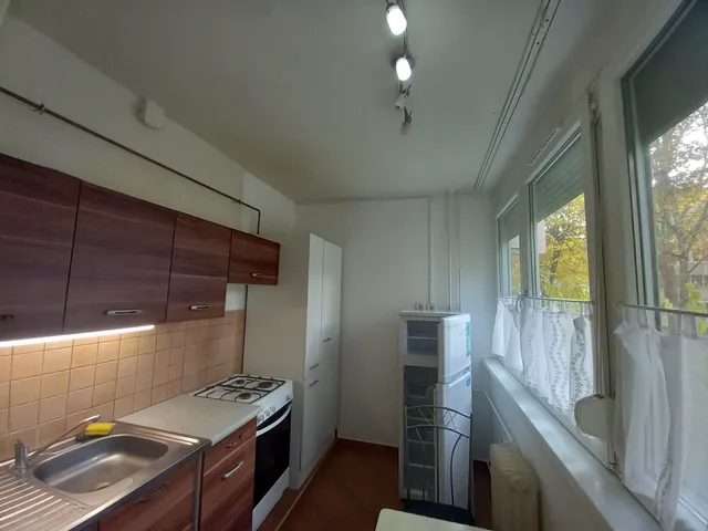 Kiadó lakás Pécs, Kertváros, Dóra utca 52 nm