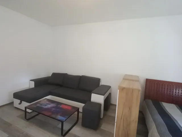 Eladó lakás Pécs, Egyetemváros 35 nm