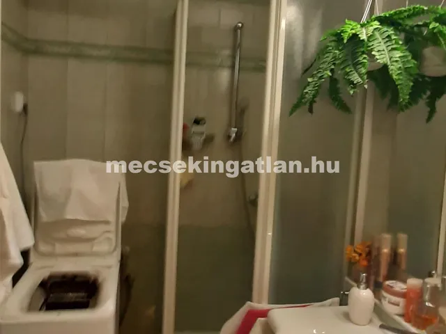 Kiadó lakás Pécs, Kertváros, Eszék utca 15 nm