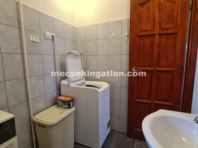 Eladó lakás Pécs, Egyetemváros, Szigeti út 35 nm