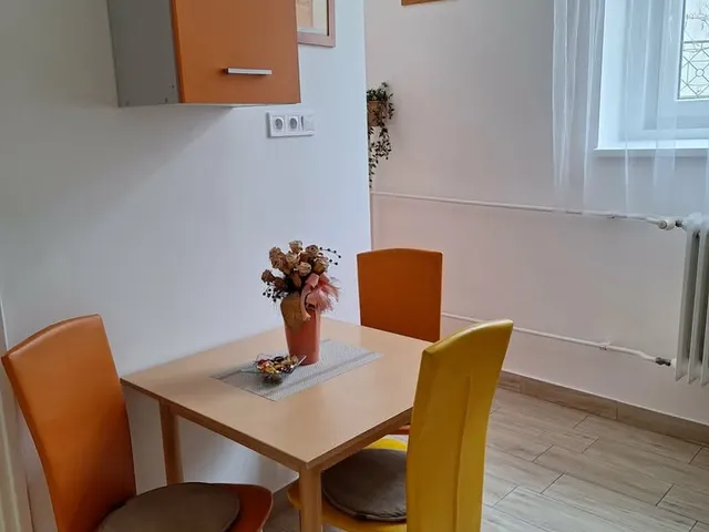 Kiadó lakás Pécs, Belváros 37 nm