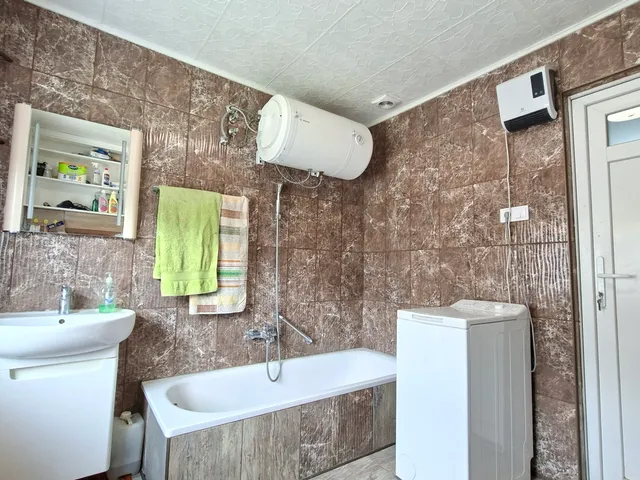 Eladó ház Pécs, Bánom, Május 1. utca 43 nm