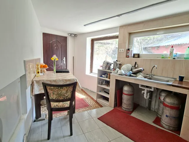 Eladó ház Pécs, Bánom, Május 1. utca 43 nm