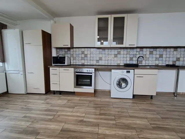 Kiadó lakás Pécs, Diós 80 nm