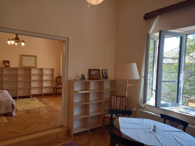 Kiadó ház Pécs, Belváros, Papnövelde utca 75 nm