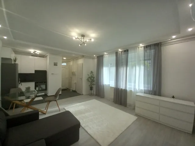 Eladó lakás Pécs, Belváros, János utca 45 nm