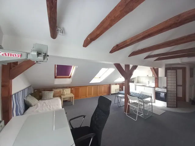 Kiadó lakás Pécs, Mecsekoldal, Fenyves sor 50 nm