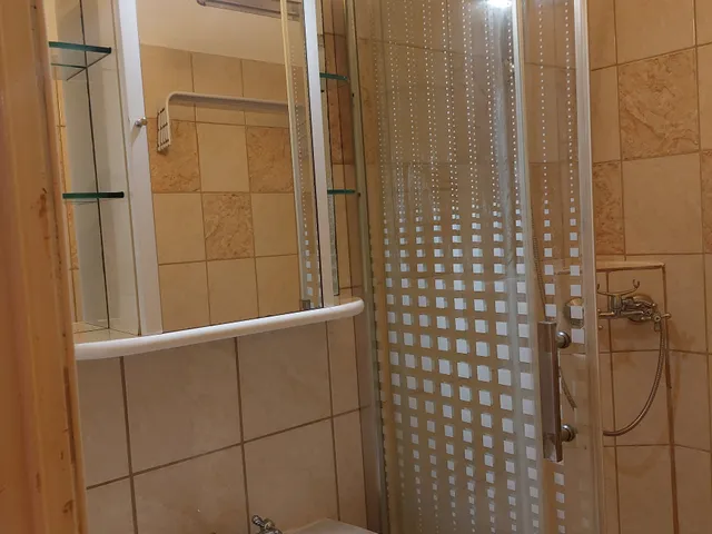 Kiadó lakás Pécs, Uránváros 35 nm