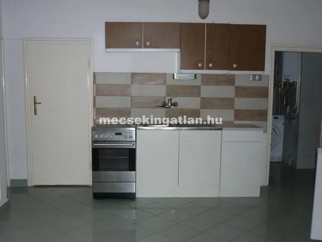 Kiadó lakás Pécs, Belváros 33808 nm