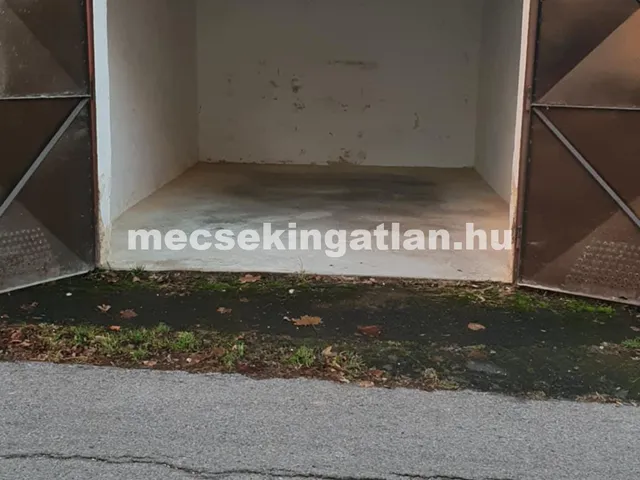 Kiadó garázs Pécs, Szigeti külváros 15 nm