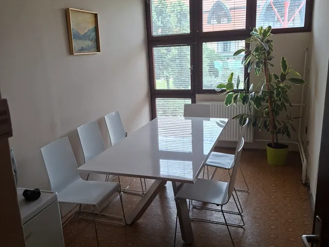 Kiadó kereskedelmi és ipari ingatlan Pécs, Belváros, Rákóczi út 12 nm