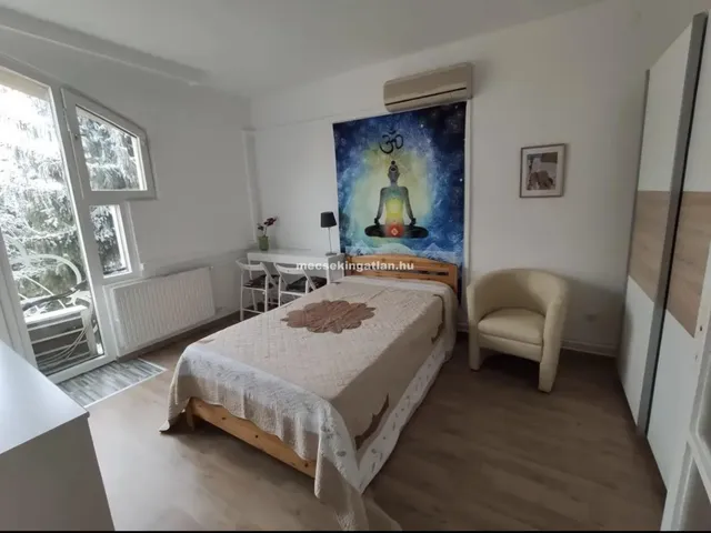 Eladó lakás Pécs 98 nm