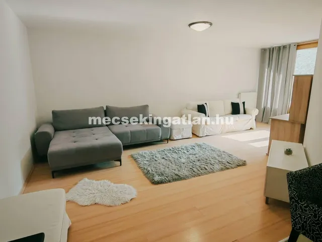 Kiadó lakás Pécs 64 nm