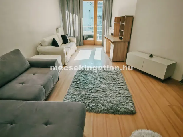 Kiadó lakás Pécs 64 nm