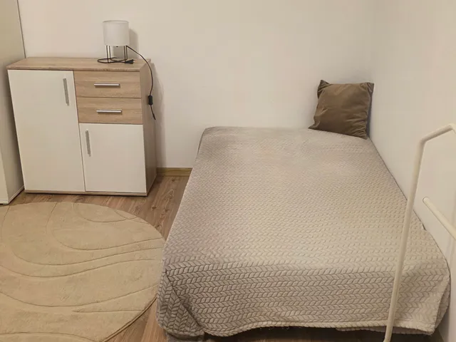 Kiadó lakás Pécs, Meszes, Dobó István utca 30 nm